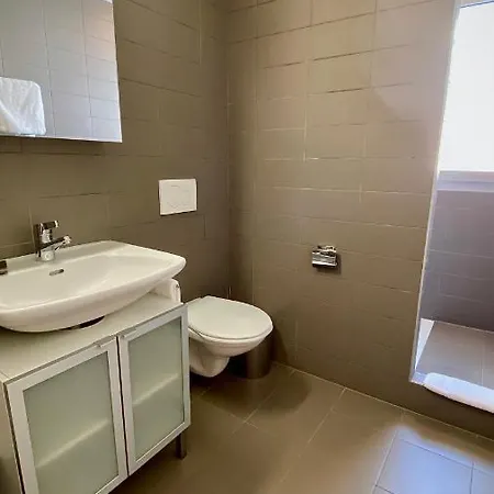 Montchoisi, Elegant, Modern And Near The Lake !
